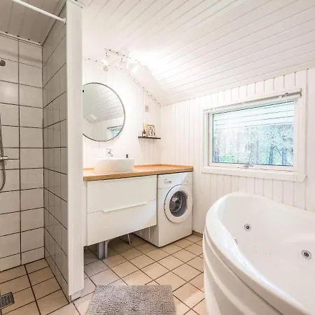 Bright With Covered Terrace-by Traum Hébergement de vacances *