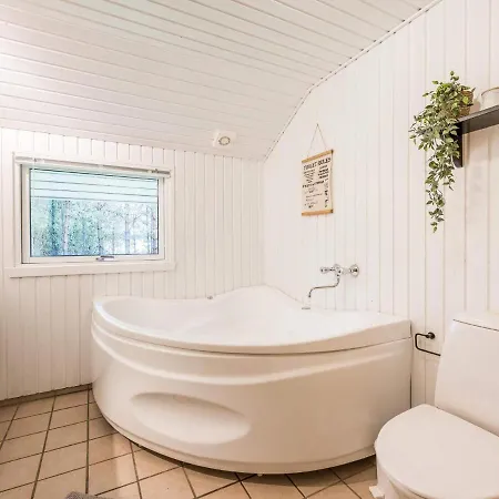 Hébergement de vacances Bright With Covered Terrace-by Traum *