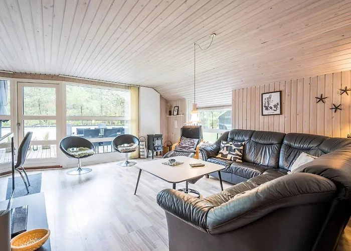 Bright With Covered Terrace-by Traum Сasa de vacaciones Nørre Nebel