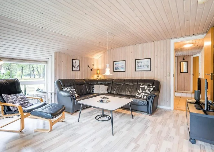 Bright With Covered Terrace-by Traum Сasa de vacaciones *