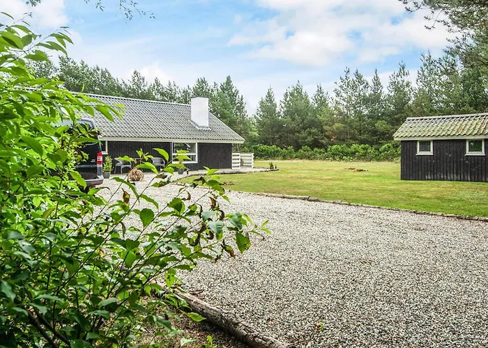 Bright With Covered Terrace-by Traum Сasa de vacaciones